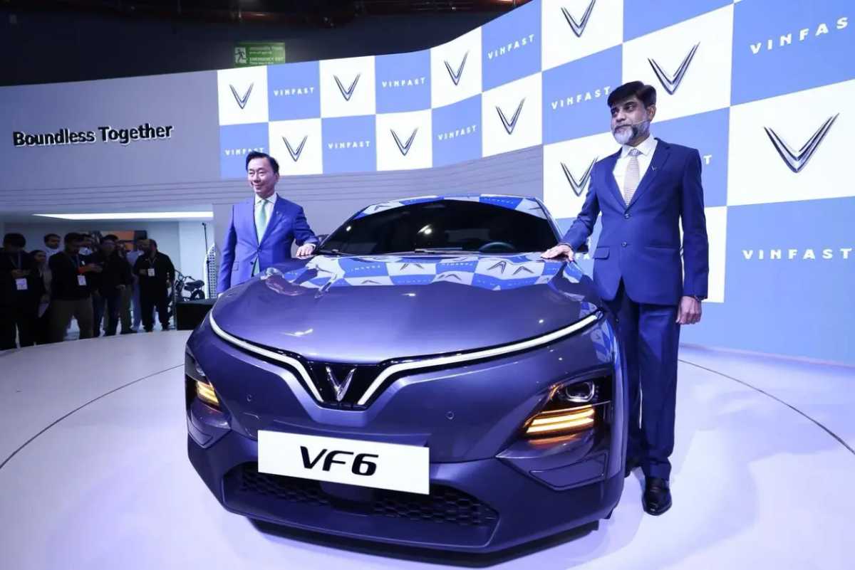 VinFast Confirms India Debut at Auto Expo 2025 Vietnamese automaker VinFast will debut in India with the VF7 electric SUV.-image