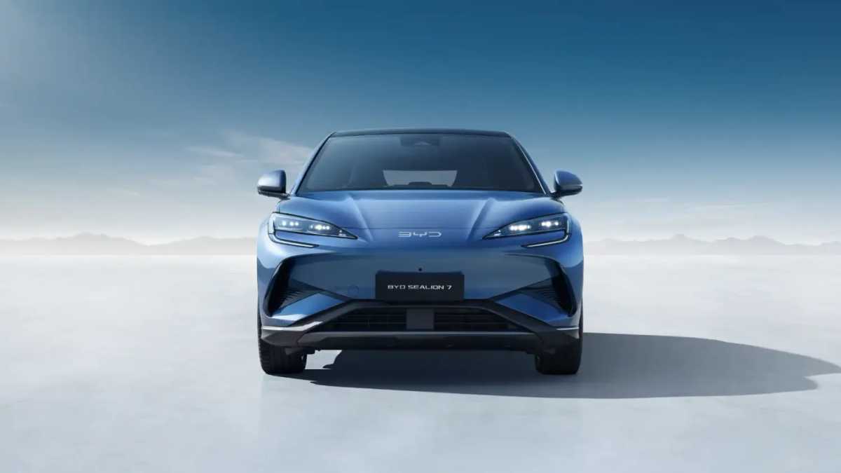 BYD Sealion Expected at Auto Expo 2025 BYD is anticipated to showcase the Sealion electric SUV at the upcoming Auto Expo.-image
