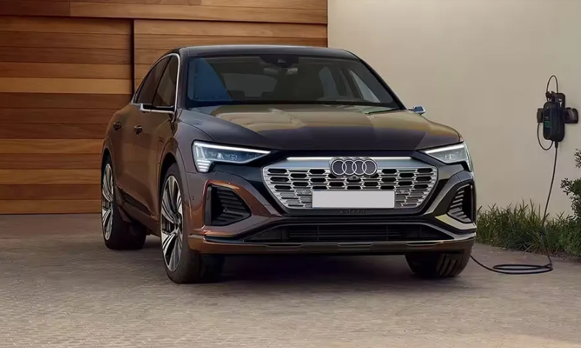 Audi Q8 Sportback e-tron image