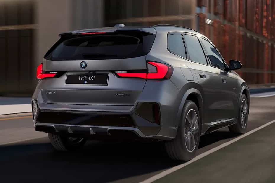 BMW iX1