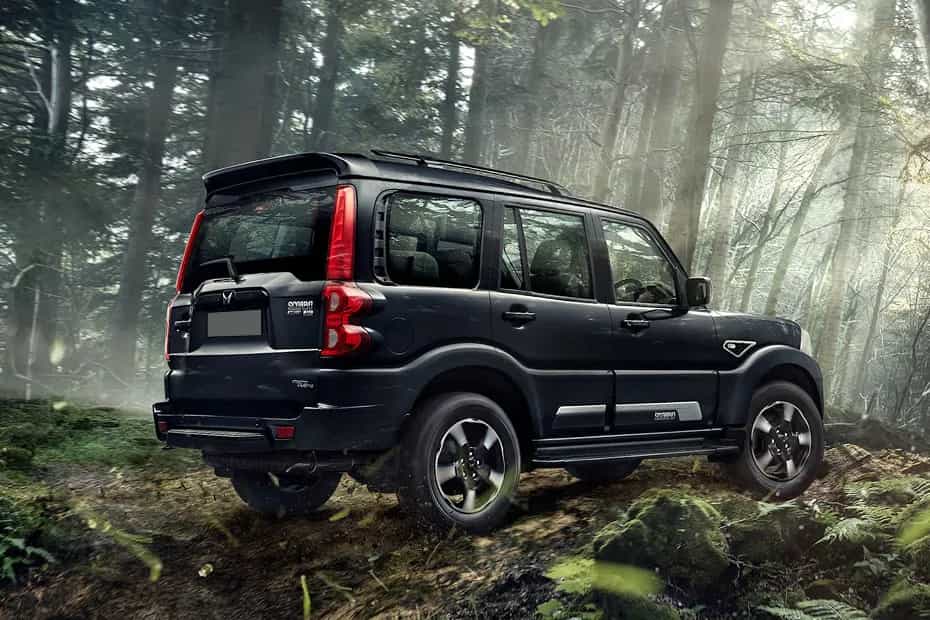 Mahindra Scorpio Classic S 11