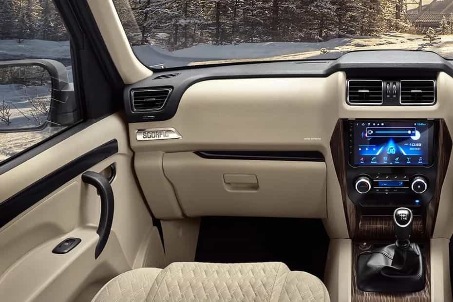 Mahindra Scorpio Classic S 11