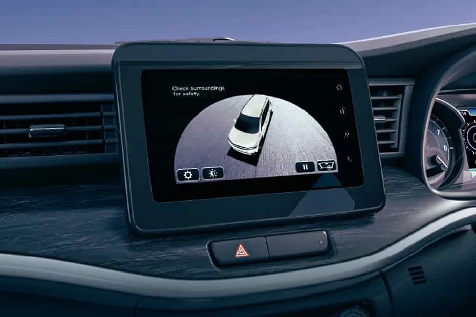 Maruti XL6 Alpha AT