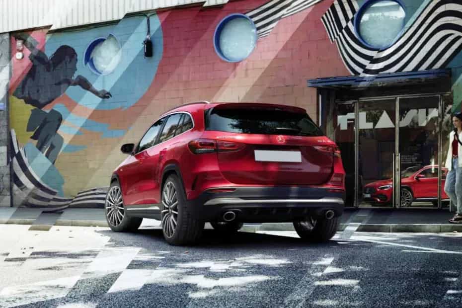 Mercedes-Benz AMG GLA 35