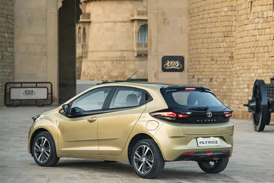 Tata Altroz XE
