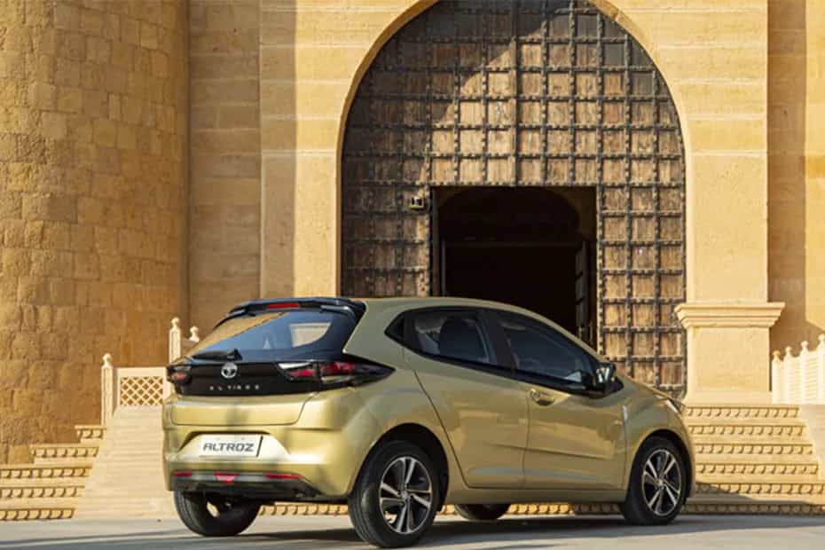 Tata Altroz XE