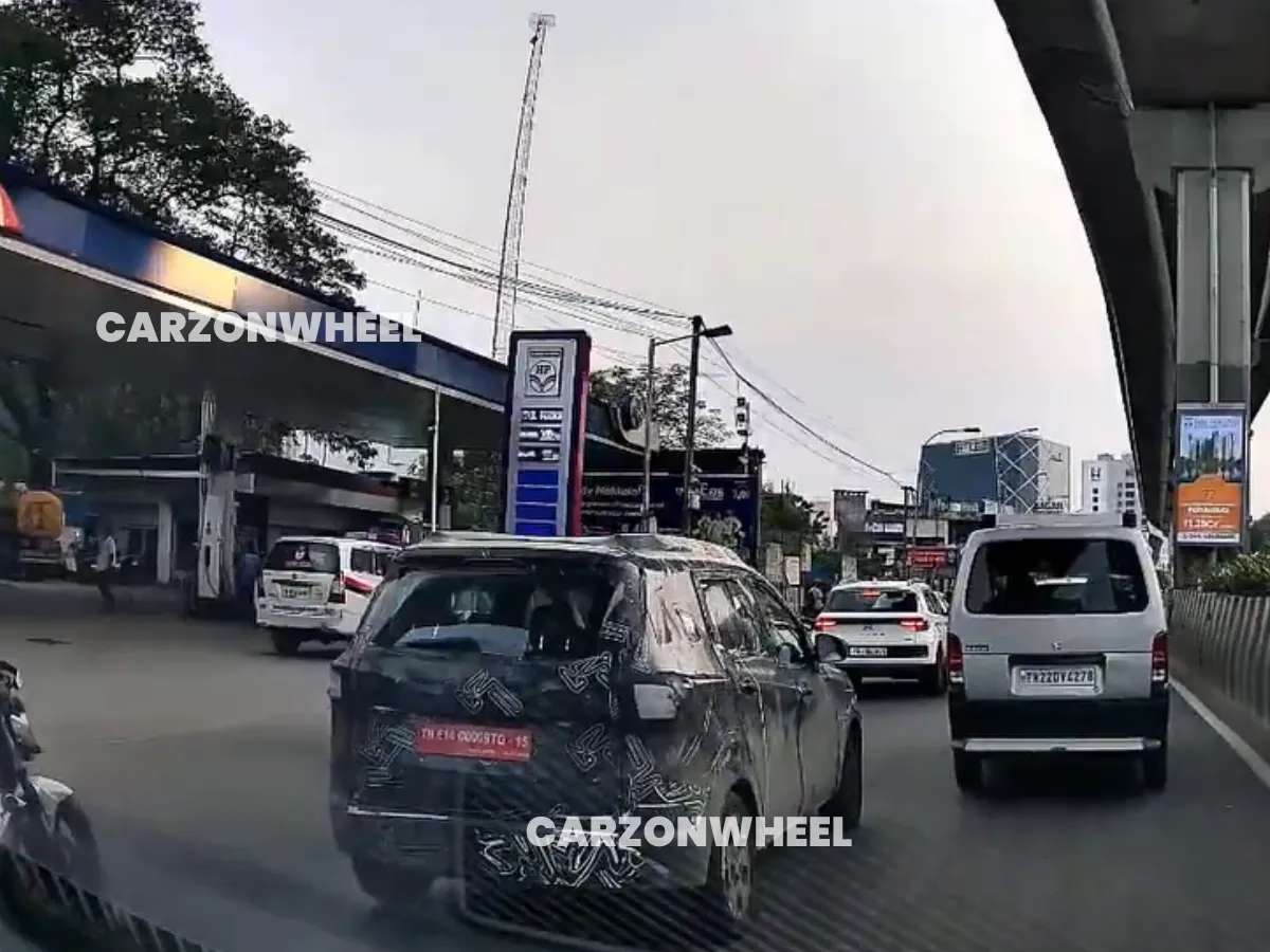 Renault triber spotted testing