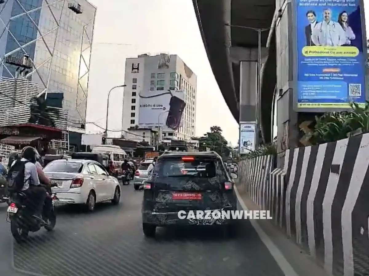 renault triber spotted testing