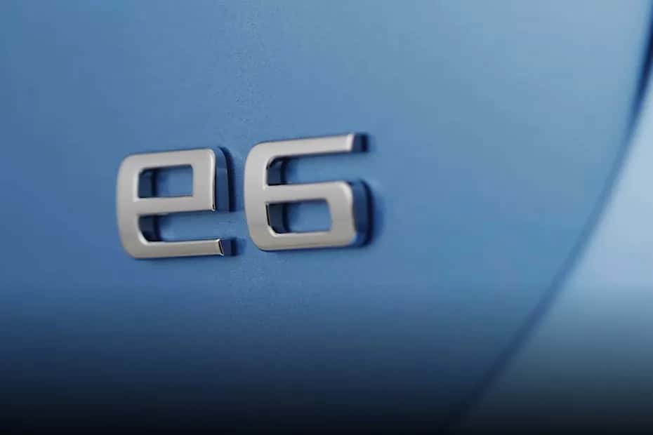 BYD E6