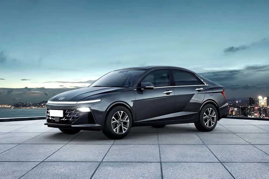 Hyundai Verna SX Turbo DCT