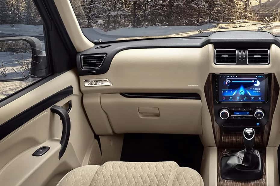 Mahindra Scorpio Classic S 11