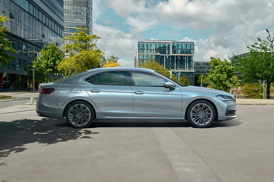 Skoda Superb 2025