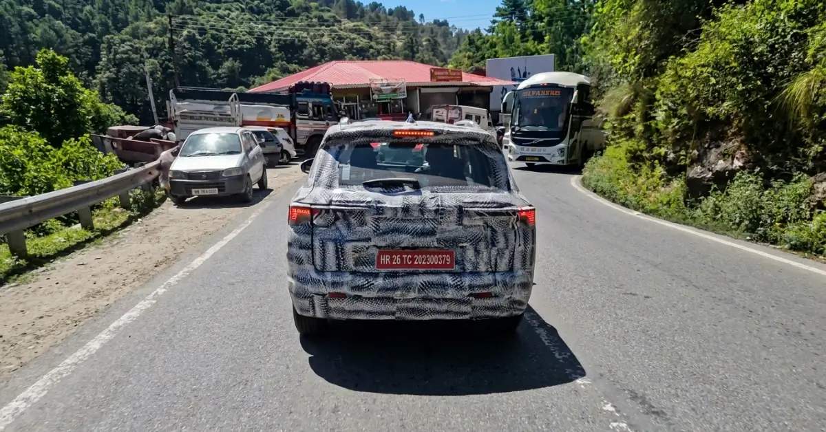Maruti Brezza Facelift Spied in Shimla: Launch in Weeks, Here's What's Changing