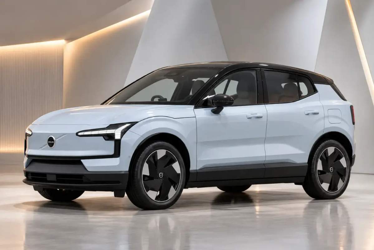Volvo EX30