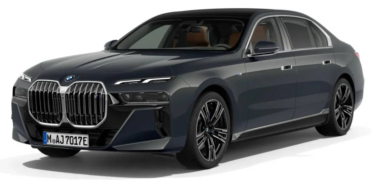 BMW i7