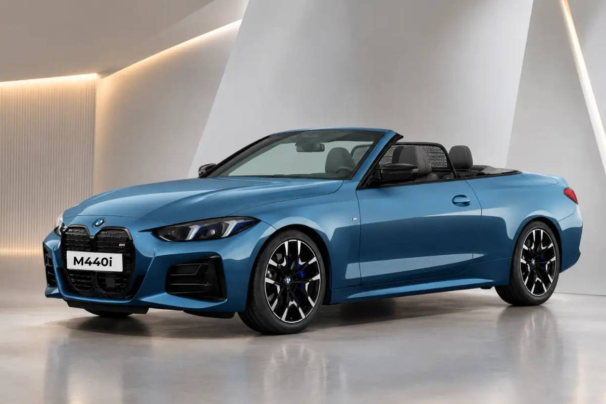 BMW M440i