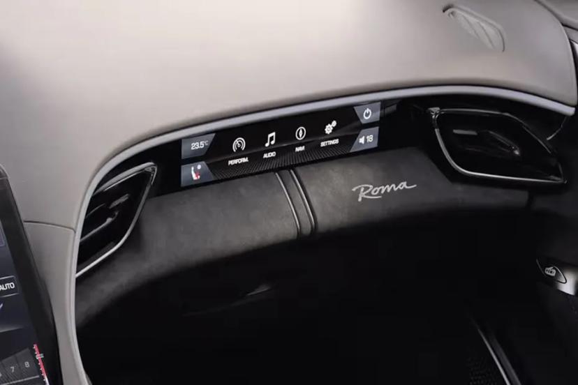 Ferrari Romainterior-image