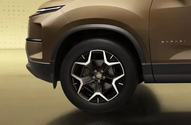 Tata Safari Alloy Wheel