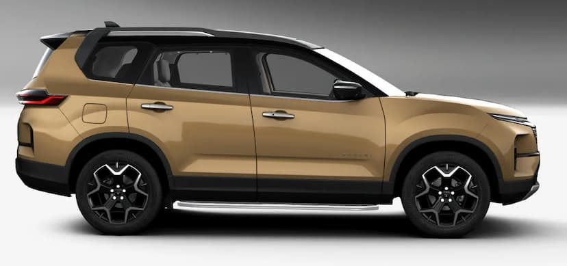 Tata Safari Right View