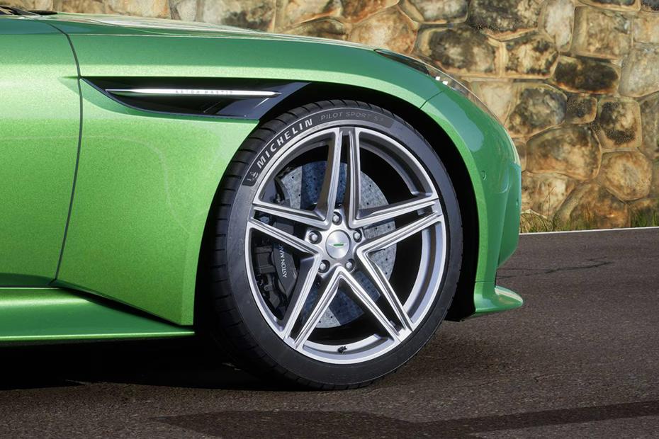 aston-martin-db12-alloy-wheel