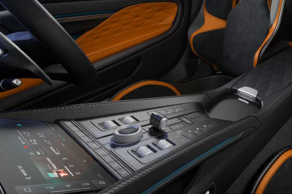 aston-martin-db12-gear-shifter