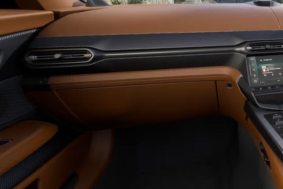 aston-martin-vanquish-glovebox