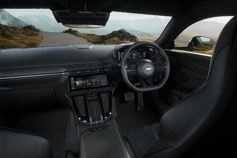 aston-martin-vantage-dashboard