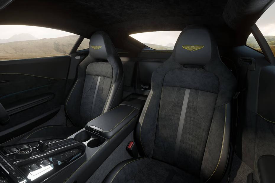 aston-martin-vantage-seats