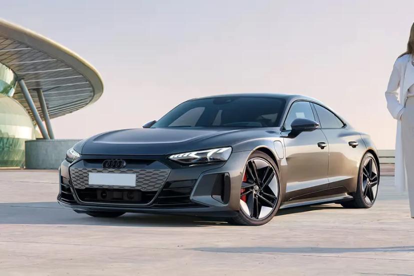 audi-rs e-tron-gt-front-left-view