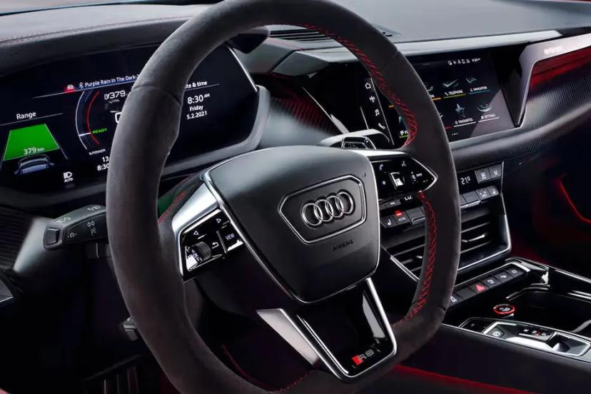 audi-rs e-tron-gt-steering-with-cantrol