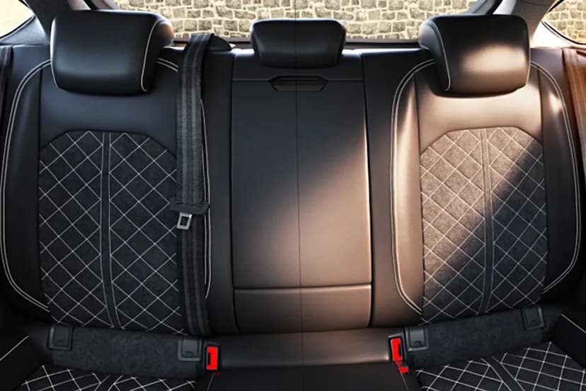 audi-rs5-rear-seats