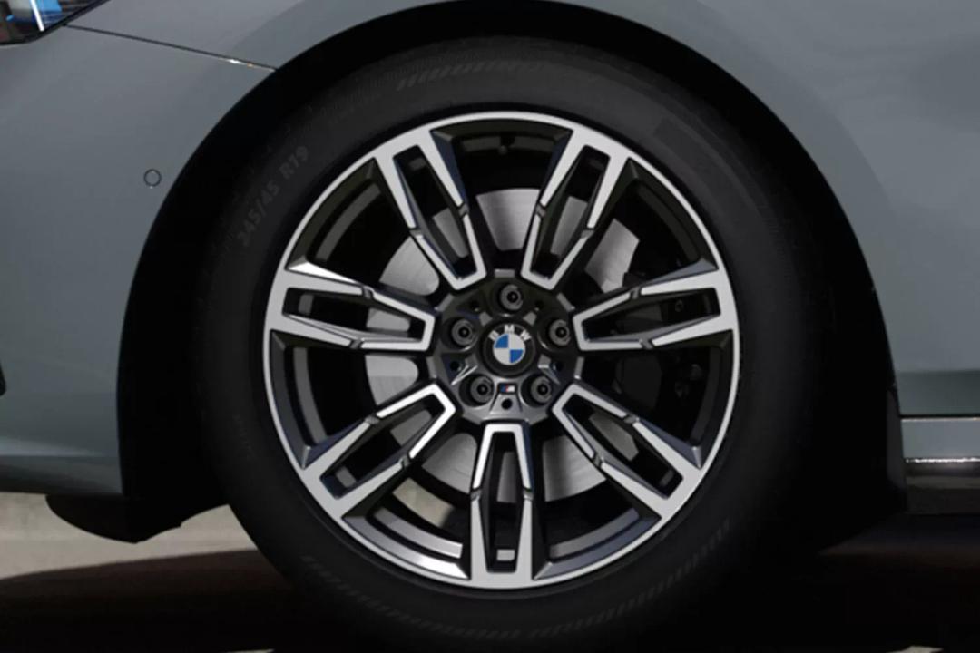 bmw-5-series-alloy-wheel