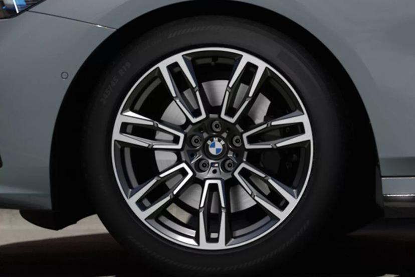 bmw-5-series-alloy-wheel