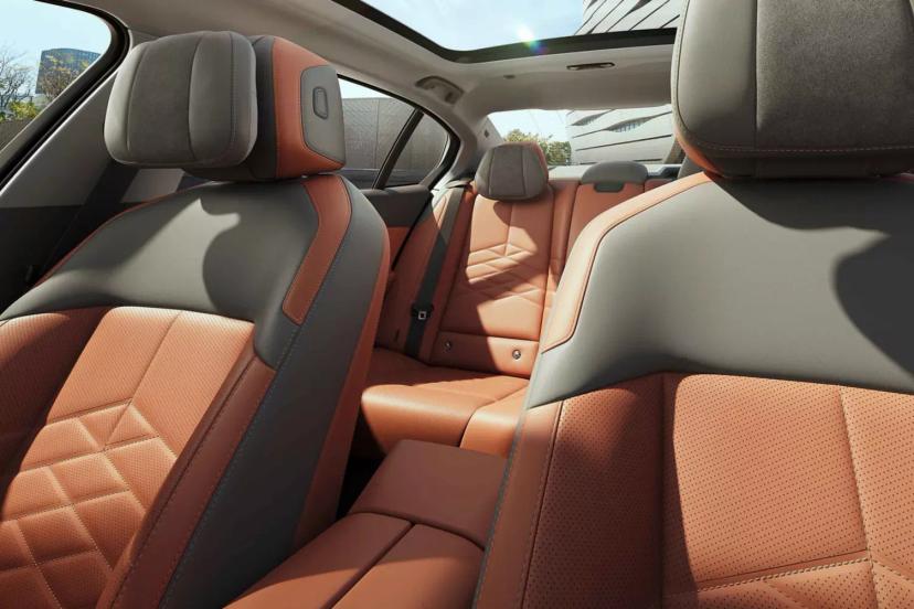 bmw-5-series-fornt-seat