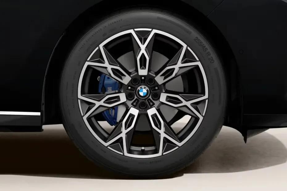7 Series Alloy Wheel