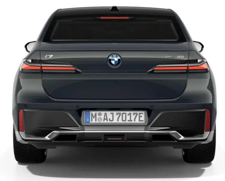 bmw-i7-rear-view