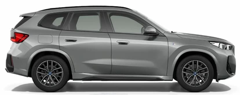 bmw-ix1-right-view