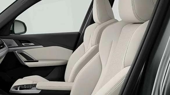 bmw-ix1-seat