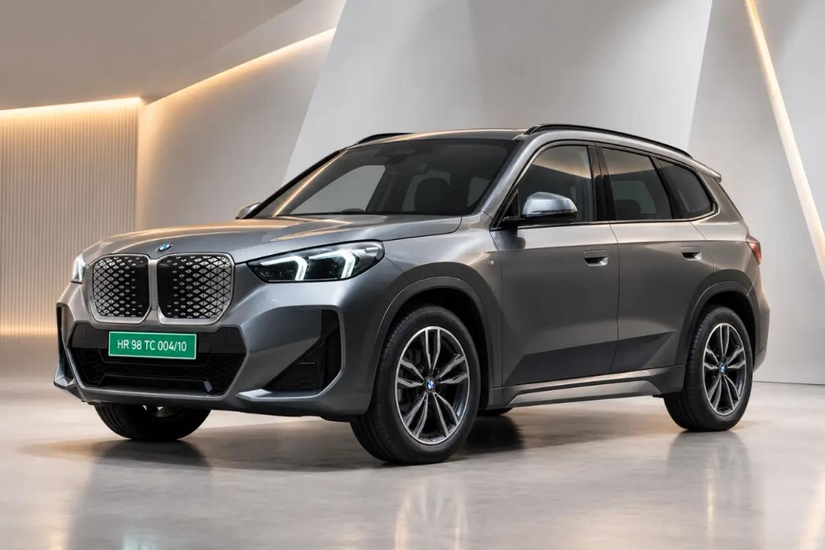 BMW iX1 xDrive30 M Sport