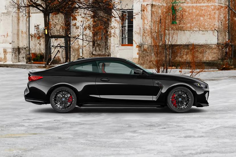 bmw-m4-cs-right-view