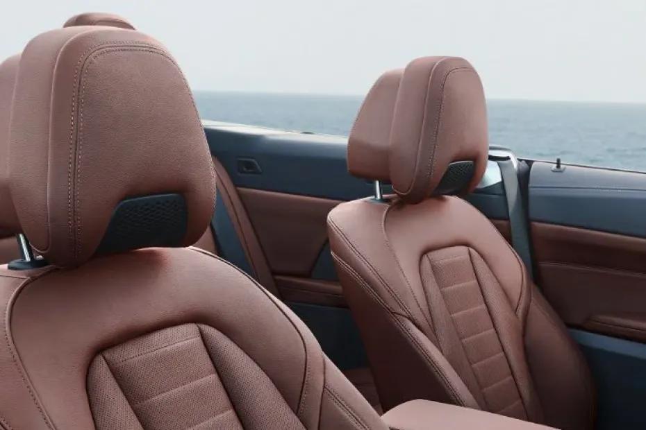 bmw-m440i-seat-headrest