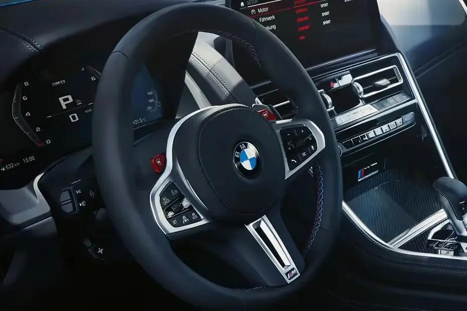bmw-m8-coupe-competition-steering