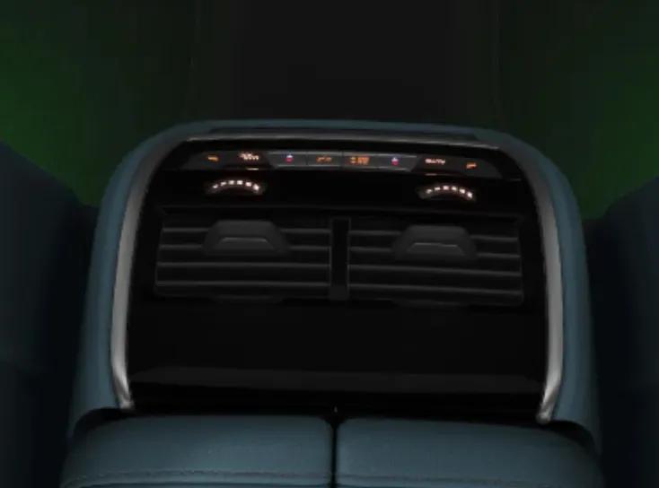 bmw-xm-ac-vents