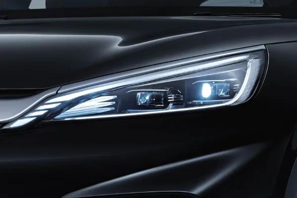 byd-atto-3-head-light