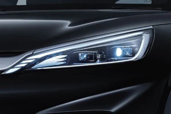 byd-atto-3-head-light
