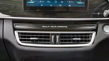 byd-e6-acvents