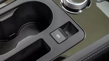 byd-e6-cup-holder