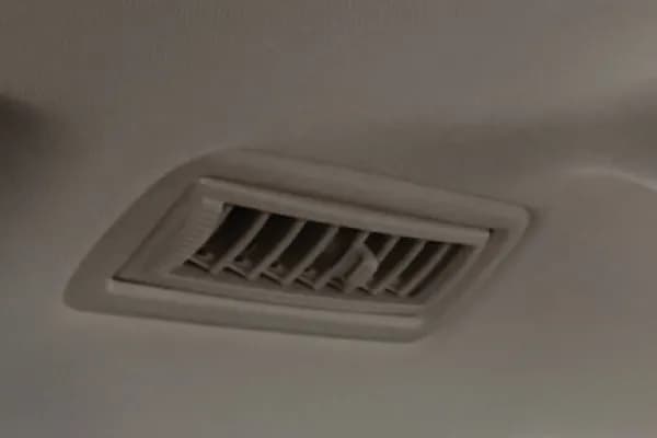 byd-emax-7-ac-vents