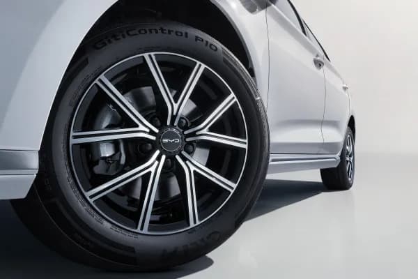 byd-emax-7-alloy-wheel