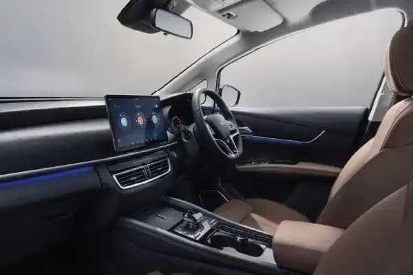 byd-emax-7-dashboard